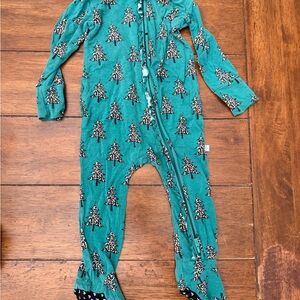 Posh Peanut Teal Tree Print Footie